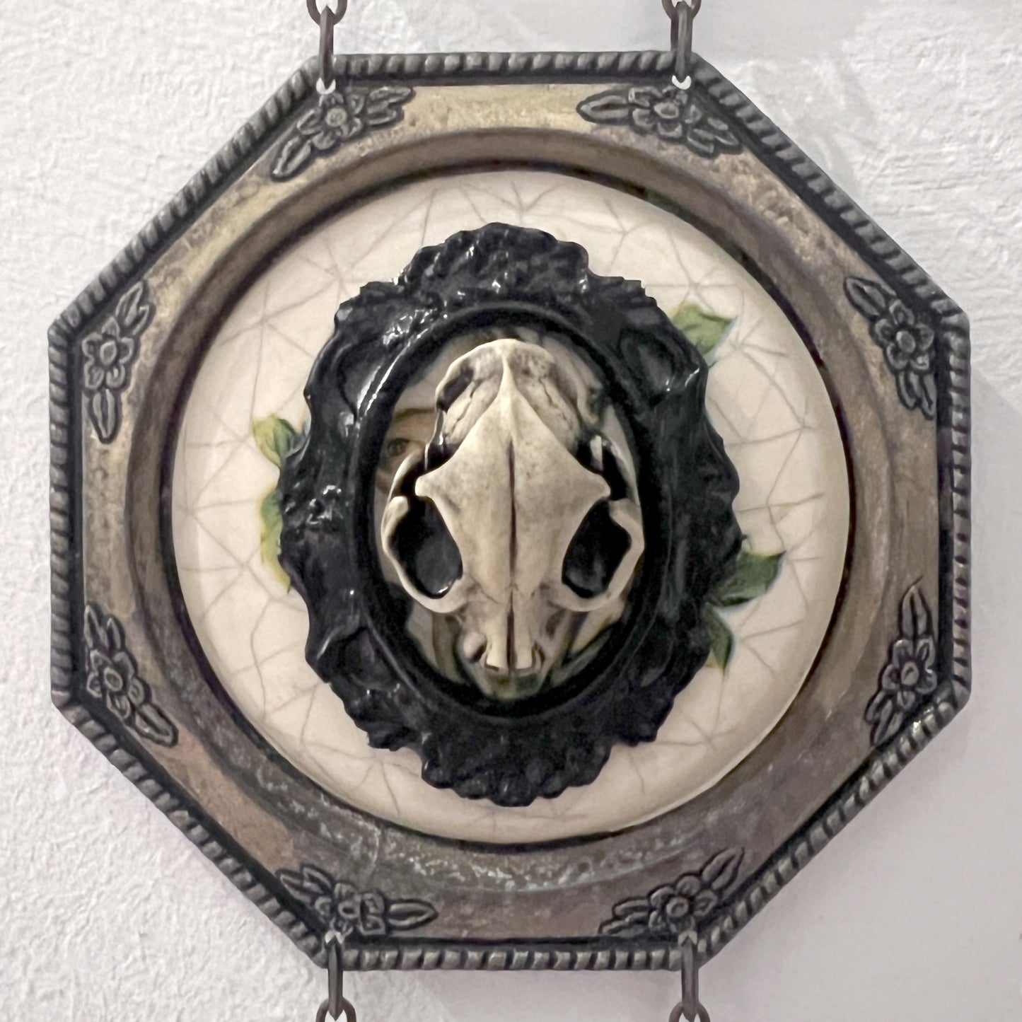 Antiqued Bird, Cat, and Wolf Skull Triple Frame Gothic Home Deco
