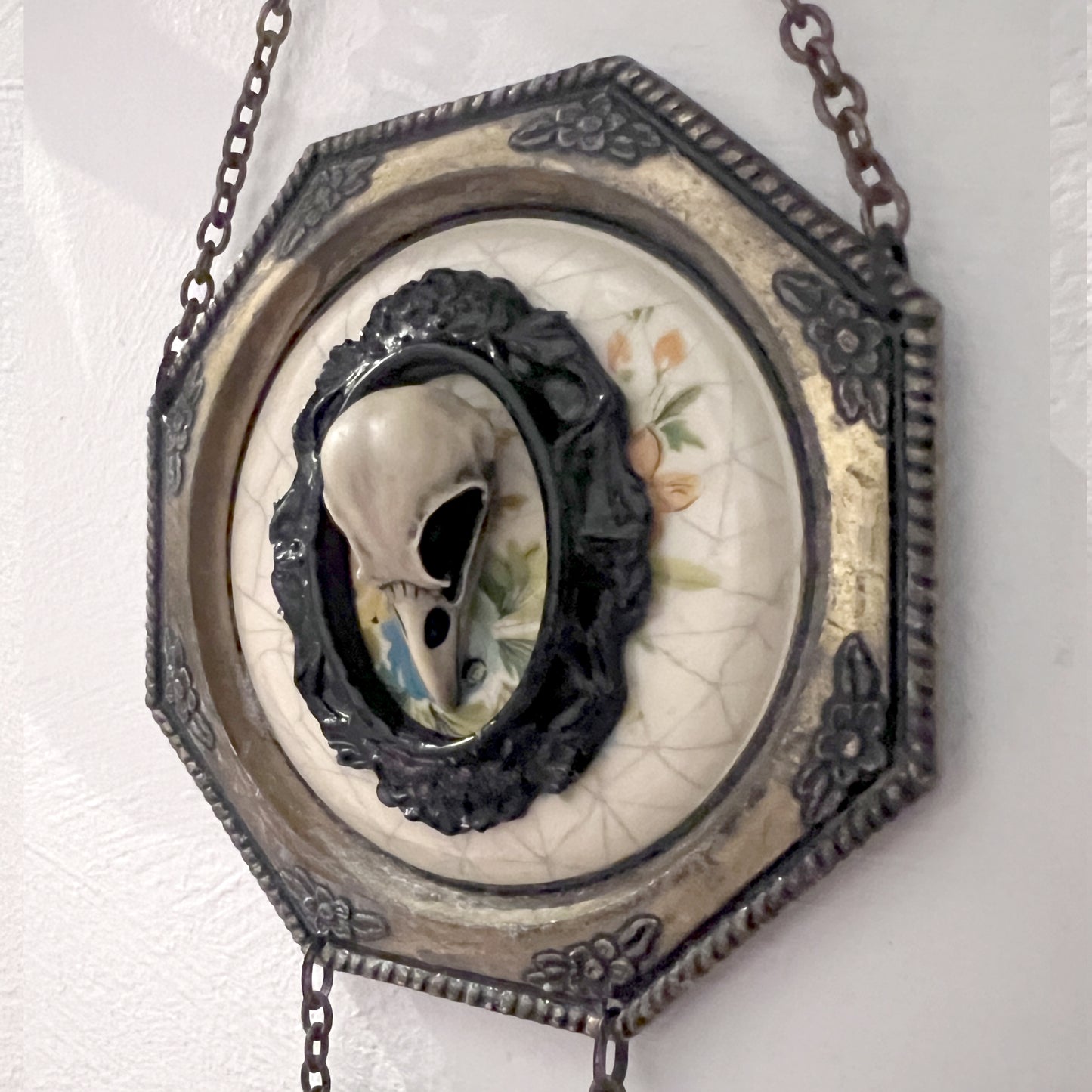 Antiqued Bird, Cat, and Wolf Skull Triple Frame Gothic Home Deco