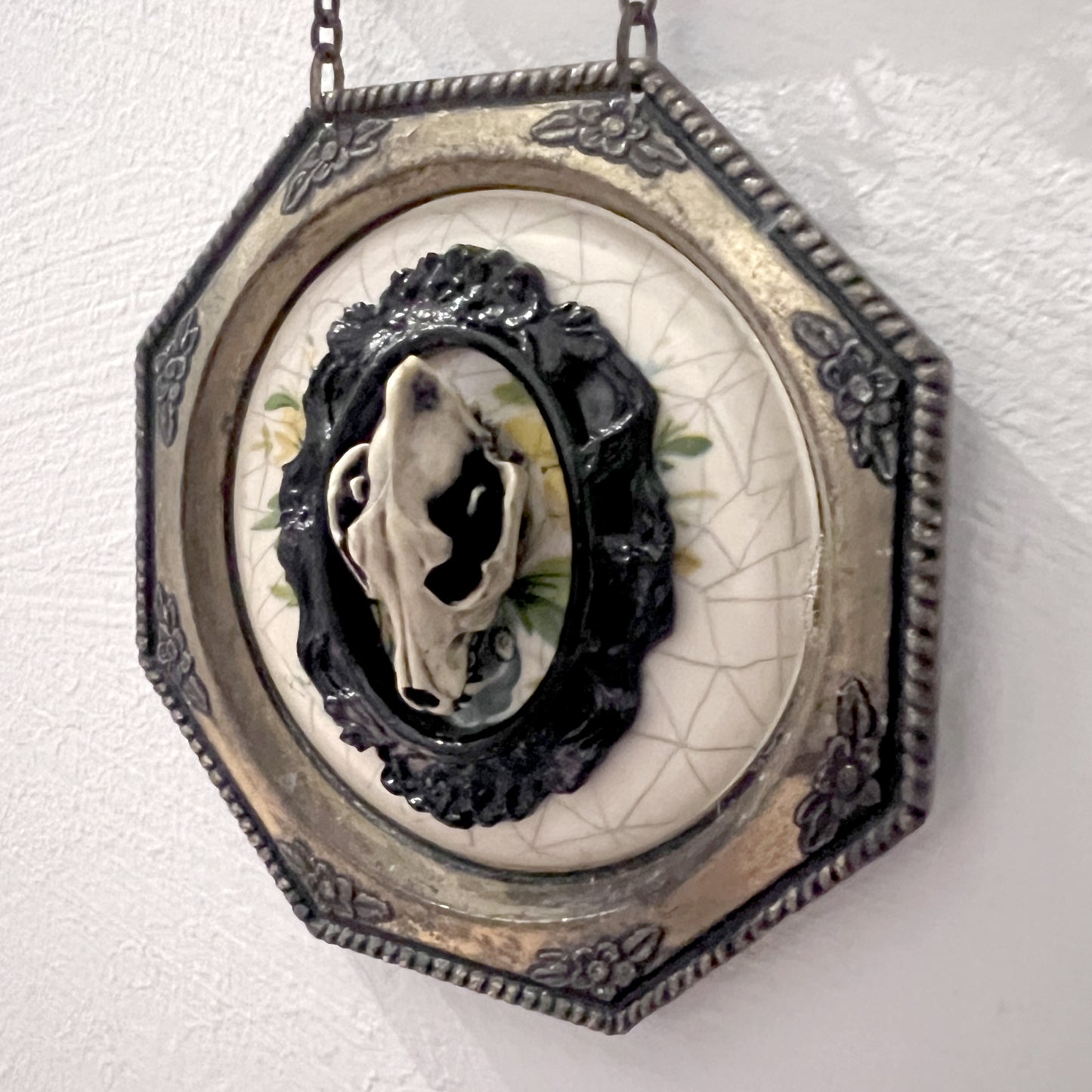 Antiqued Bird, Cat, and Wolf Skull Triple Frame Gothic Home Deco